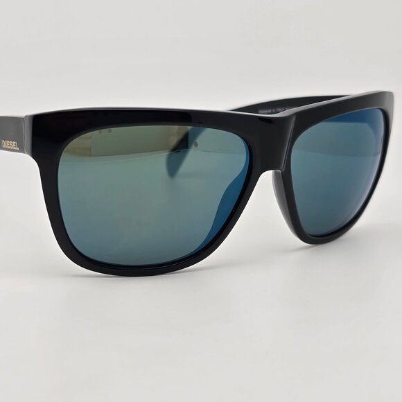 Diesel DL0100 Col.01Q Shiny Black Frame Green Mirror Lens Sunglasses Italy 58mm - Picture 6 of 12